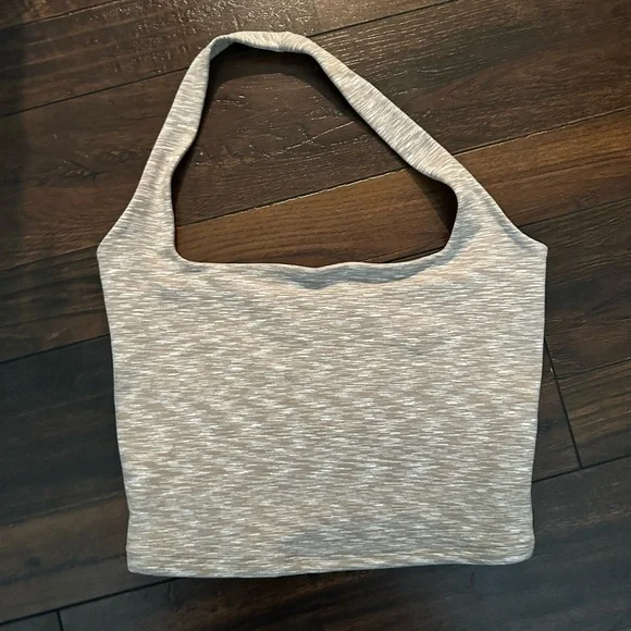 Abercrombie Crop Halter - Picture 5 of 7